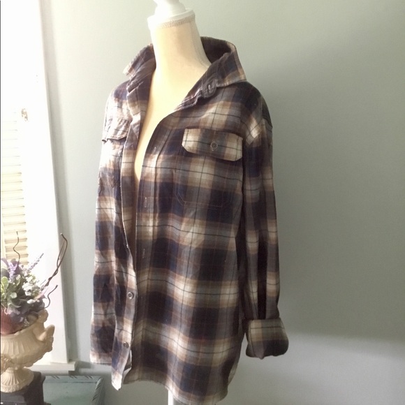 Swisstech button down plaid shirt - Picture 1 of 4
